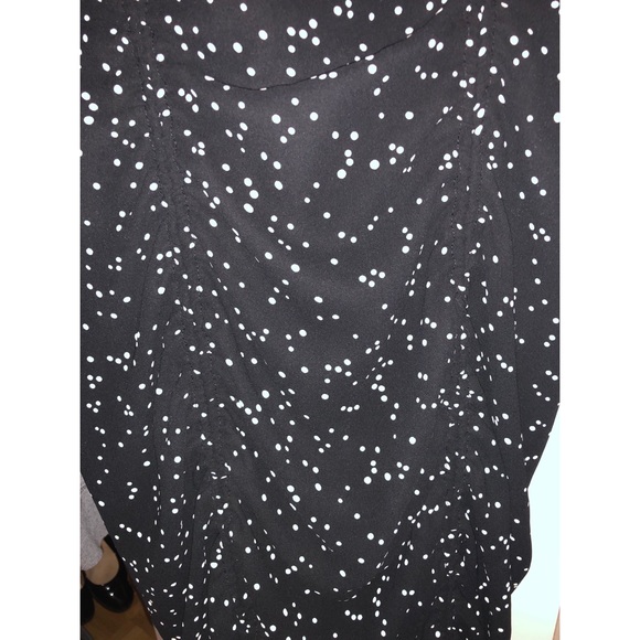 PUFF SLEEVE RUCHED FRONT POLKA DOT DRESS - Picture 7 of 9